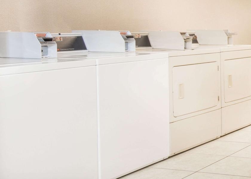 Oklahoma Enid Laundry Room