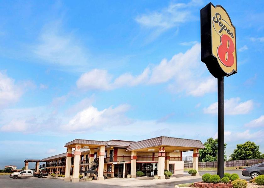 Oklahoma Shawnee Exterior Detail