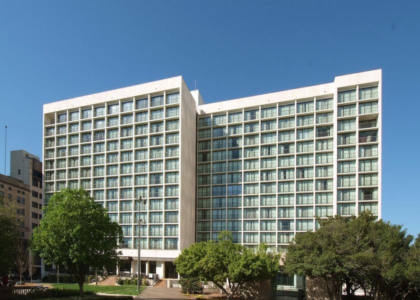 Oklahoma Tulsa Courtyard