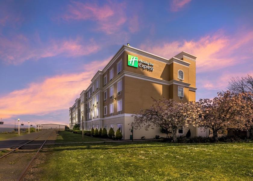 Oregon Astoria Exterior Detail