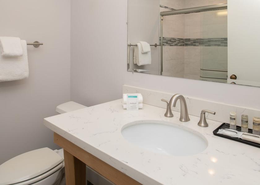 Oregon Astoria Bathroom