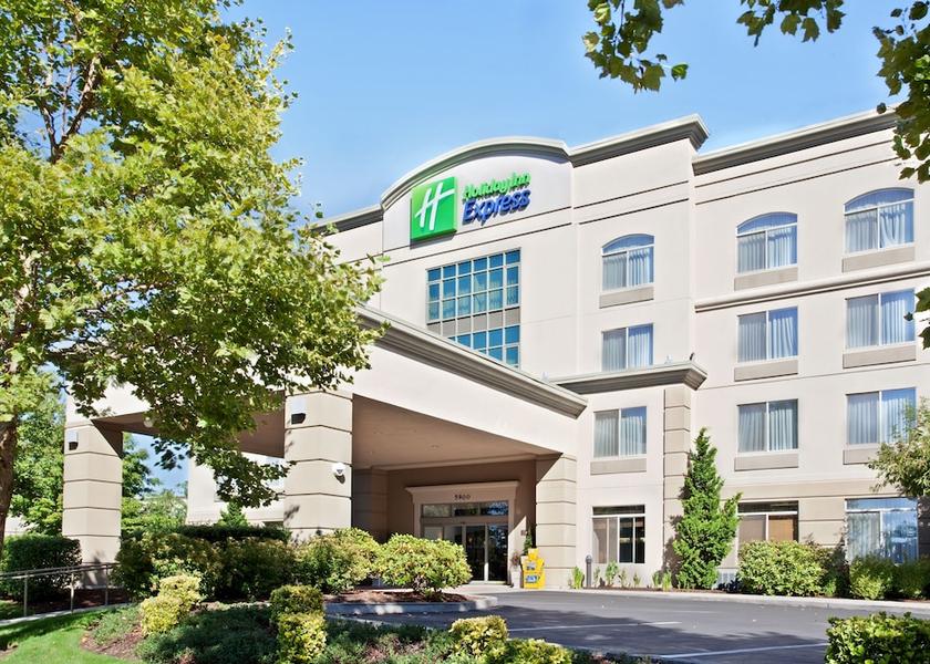 Oregon Hillsboro Exterior Detail