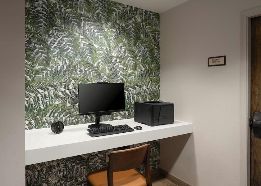 Oregon Hillsboro Meeting Room