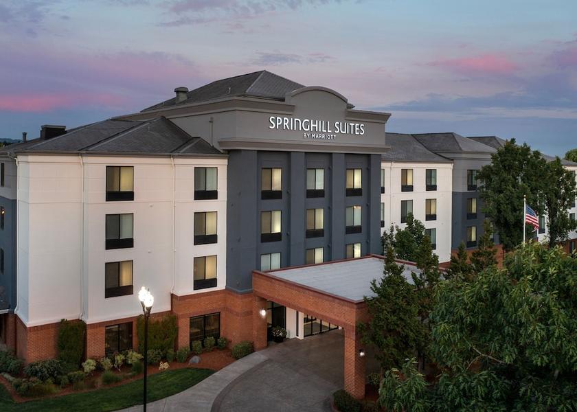 Oregon Hillsboro Exterior Detail