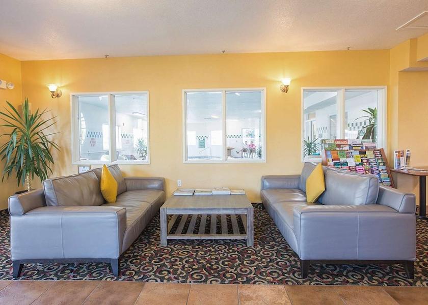 Oregon McMinnville Lobby