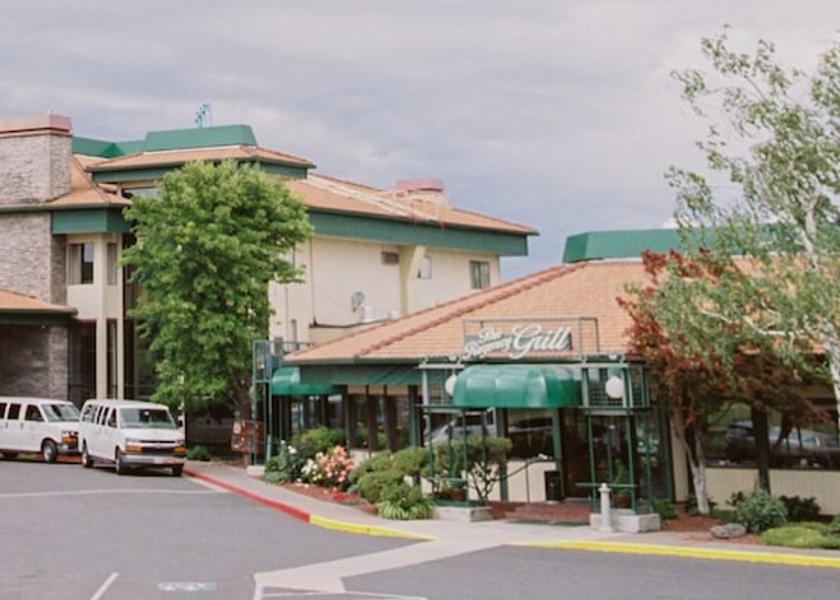 Oregon Medford Facade