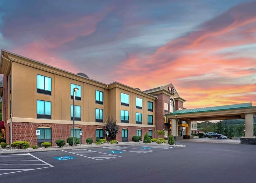 Pennsylvania Clearfield Exterior Detail