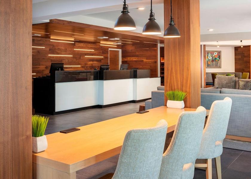 Rhode Island Warwick Reception