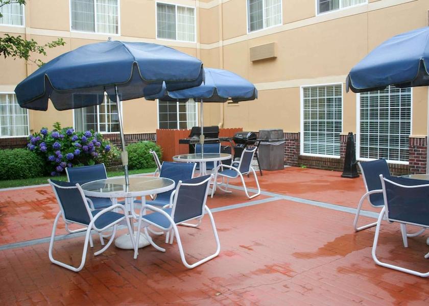 Rhode Island Warwick Amenity