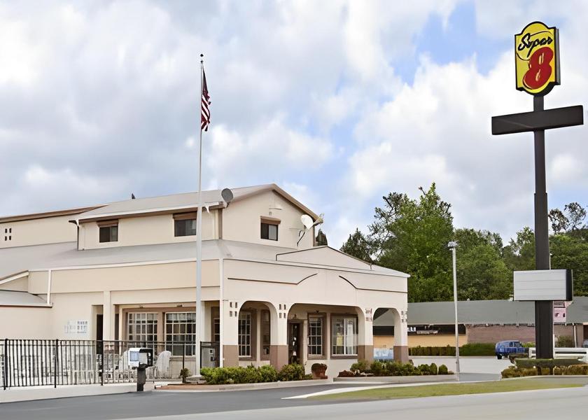 South Carolina Santee Hotel Exterior