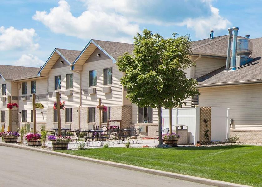 South Dakota Brookings Exterior Detail