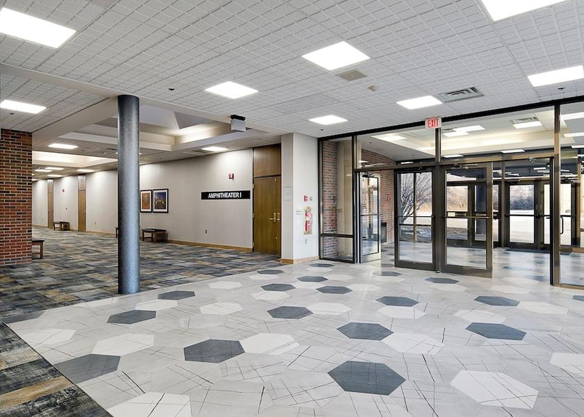 South Dakota Pierre Lobby