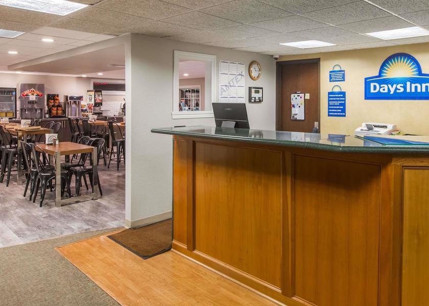 South Dakota Pierre Lobby