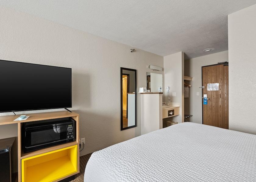 South Dakota Wall Room