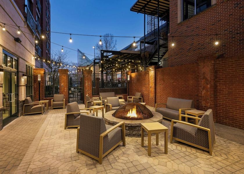 Tennessee Chattanooga Courtyard