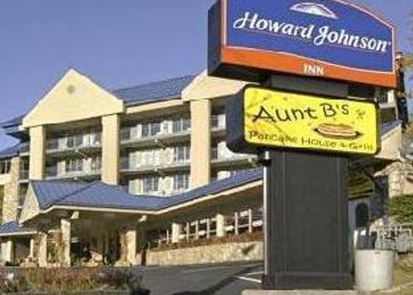 Tennessee Gatlinburg Hotel Exterior