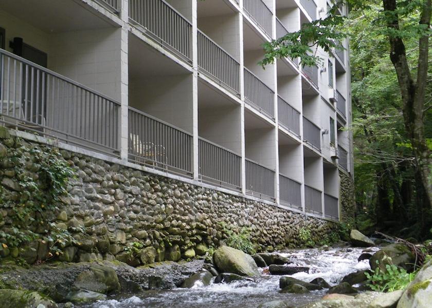 Tennessee Gatlinburg Property Grounds