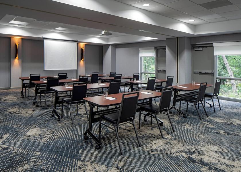 Tennessee Hendersonville Meeting facility