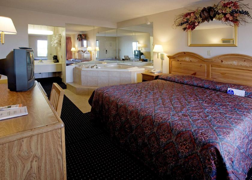 Tennessee Murfreesboro 1 King Bed Jacuzzi Smoking