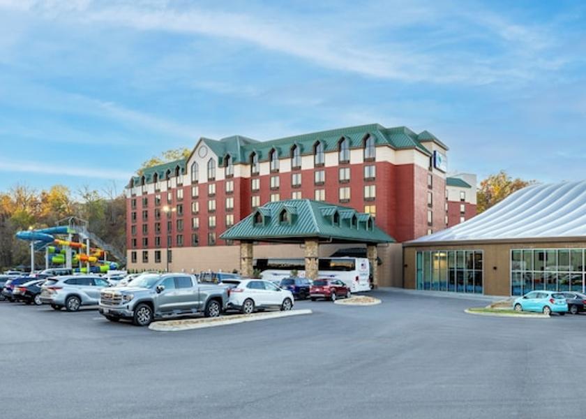 Tennessee Pigeon Forge Exterior