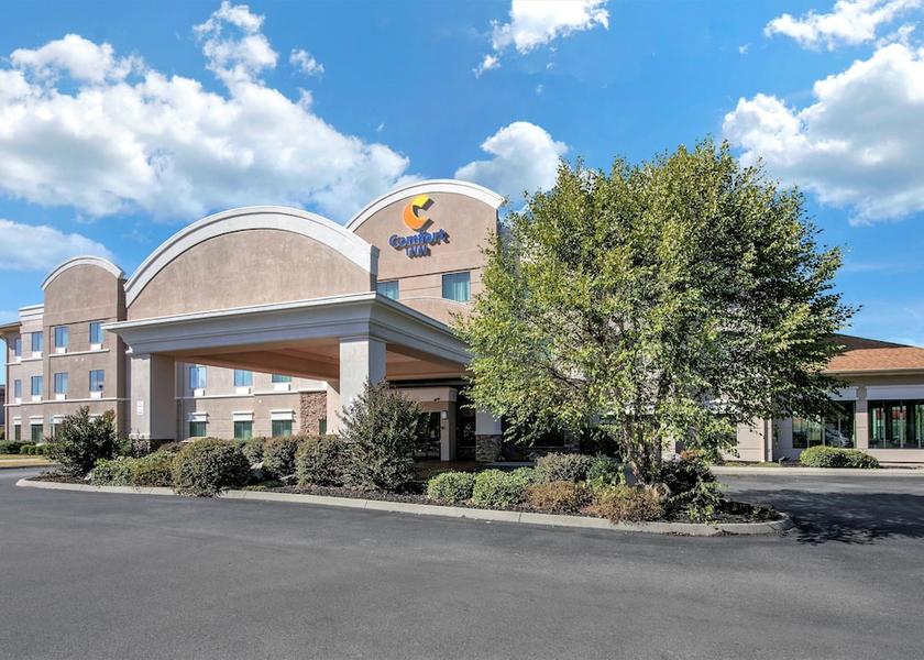 Tennessee Powell Exterior Detail