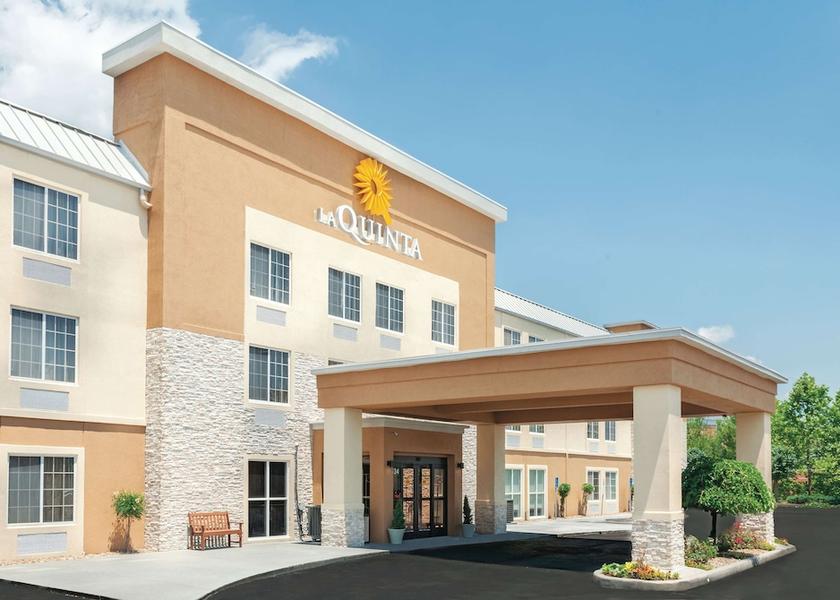 Tennessee Powell Exterior Detail