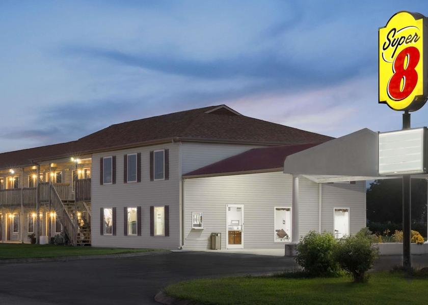 Tennessee Whiteville Exterior Detail