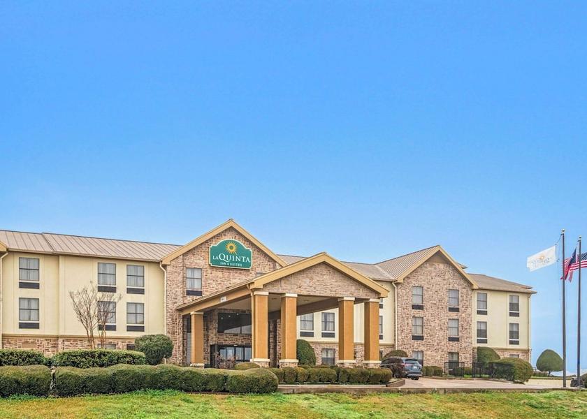 Texas Denison Exterior Detail