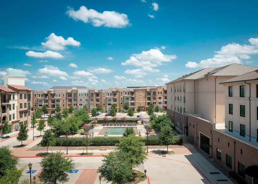 Texas Frisco Pool
