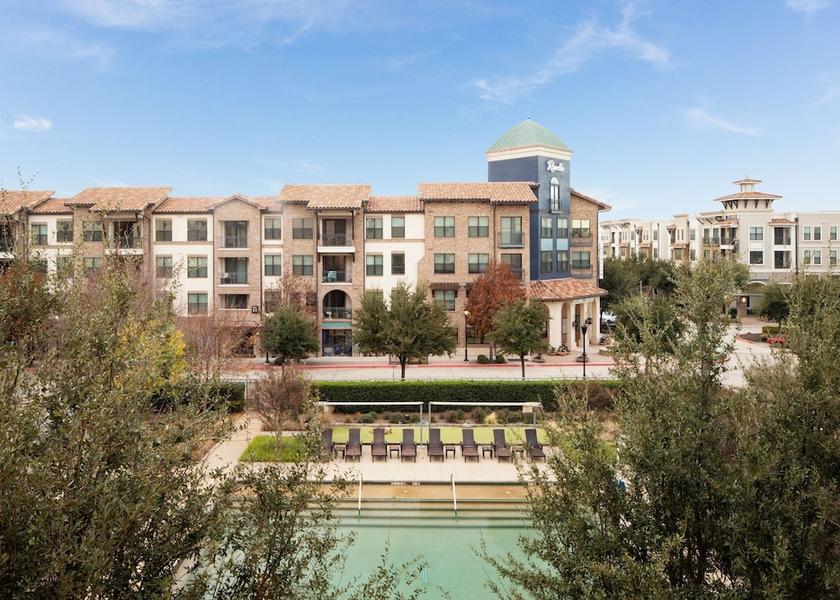 Texas Frisco Pool