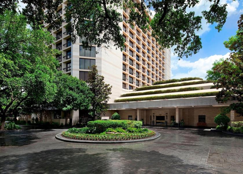 Texas Houston Exterior Detail