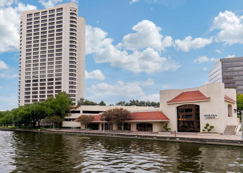 Texas Irving Exterior Detail