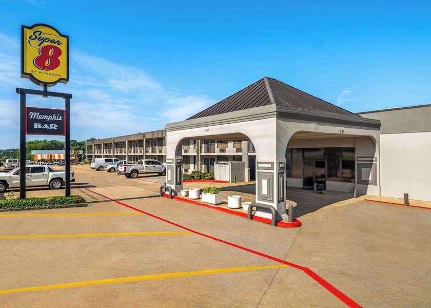 Texas Longview Exterior Detail