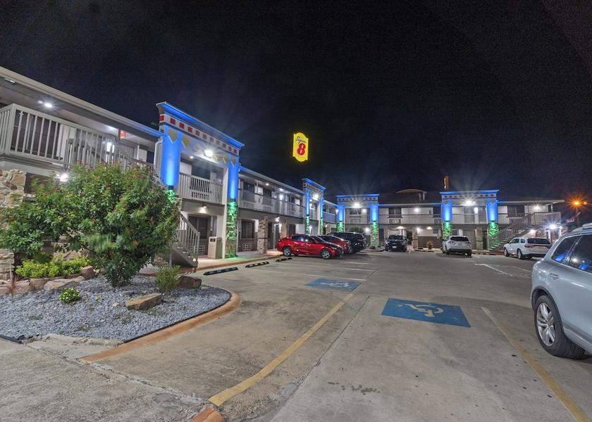 Texas McAllen Exterior Detail