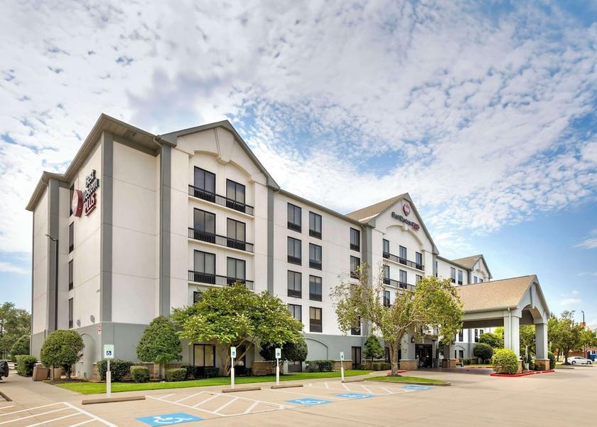 Texas Sugar Land Exterior Detail