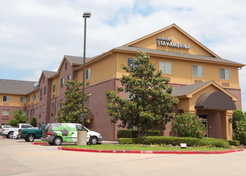 Texas Sugar Land Hotel Exterior