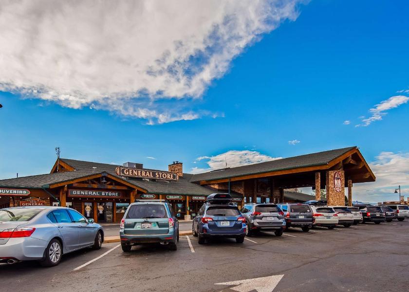 Utah Bryce Canyon exterior view