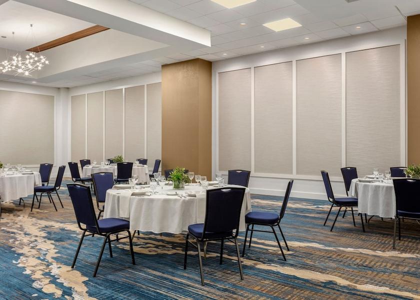 Virginia Bristol Meeting Room