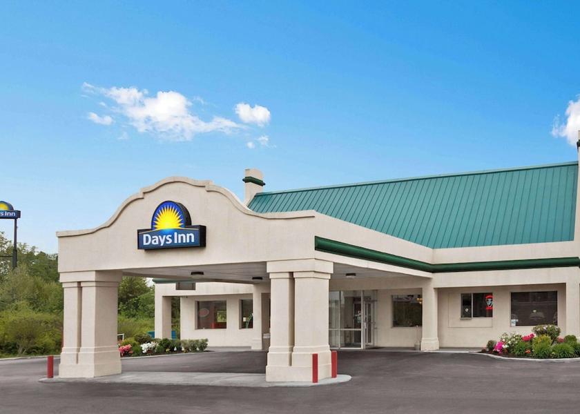 Virginia Emporia Exterior Detail