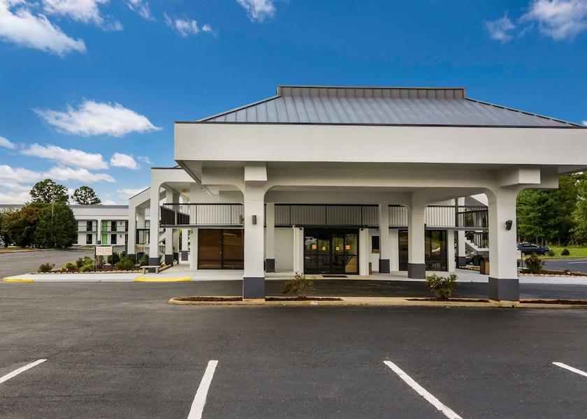 Virginia Emporia Exterior Detail