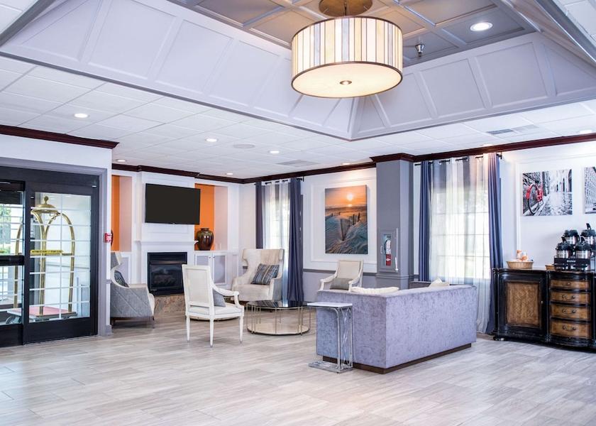 Virginia Leesburg Lobby