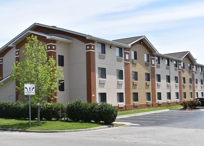 Virginia Newport News Exterior Detail