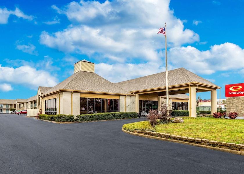 Virginia Norfolk Exterior Detail