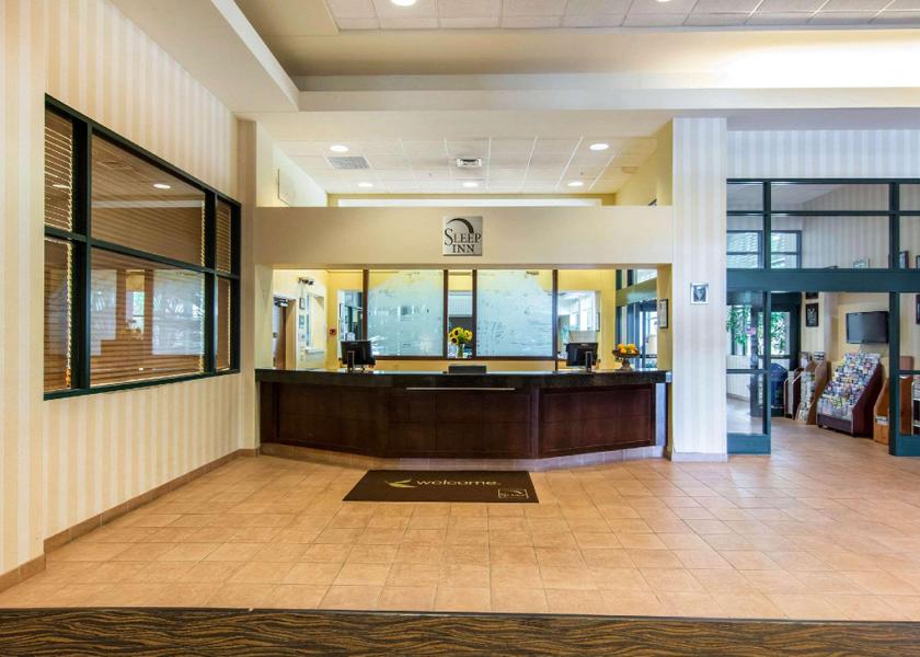 Virginia Norfolk lobby