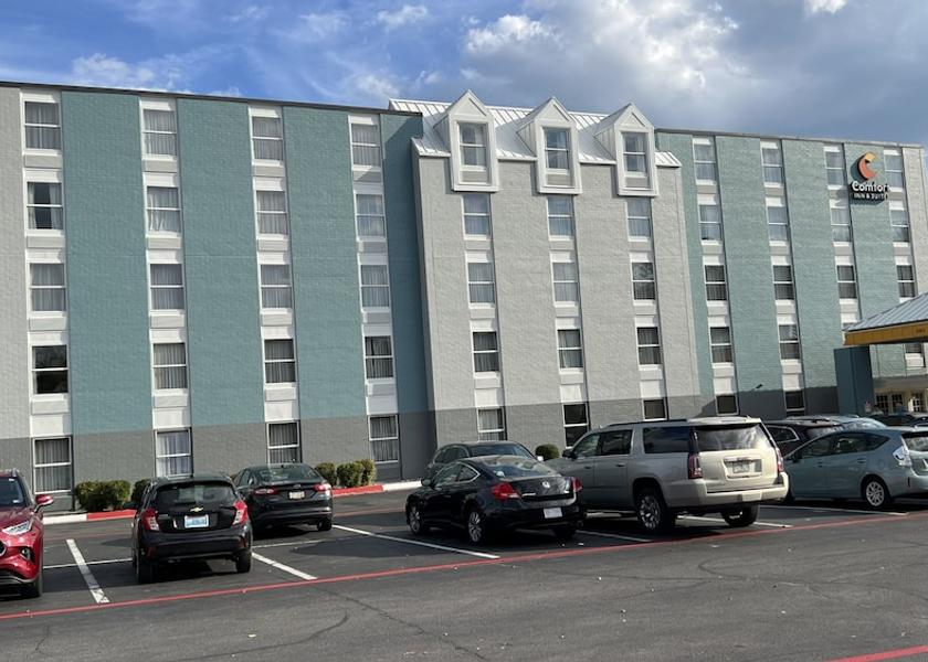 Virginia Staunton Exterior Detail