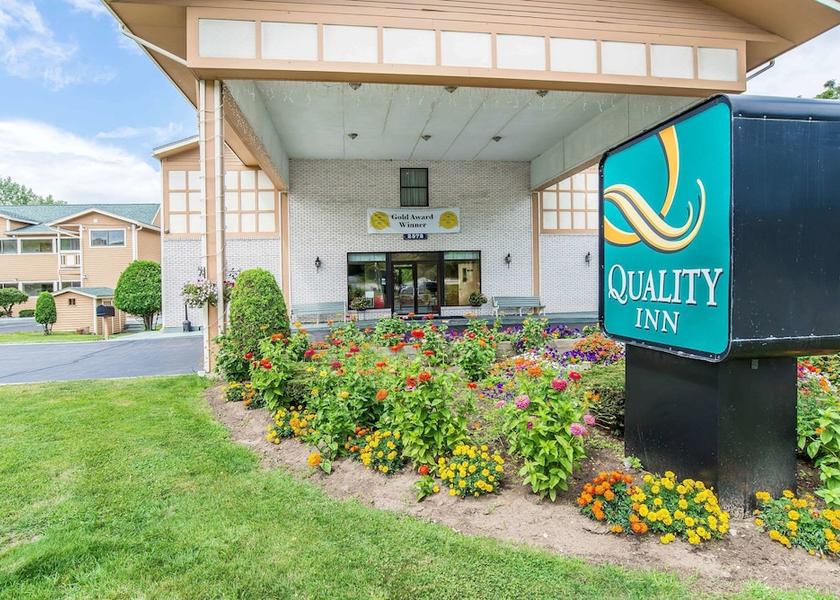 Vermont Shelburne Exterior Detail