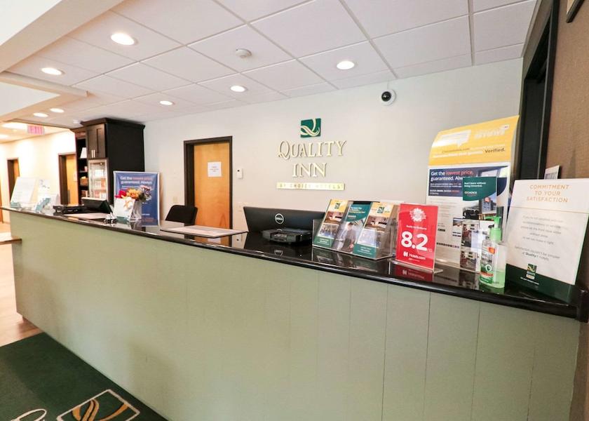 Vermont Shelburne Lobby