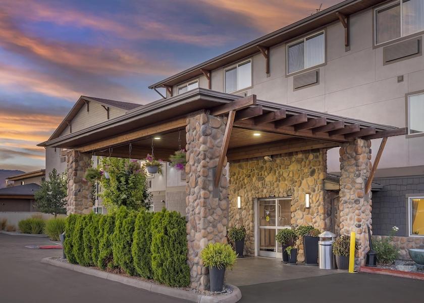 Washington Wenatchee Exterior Detail