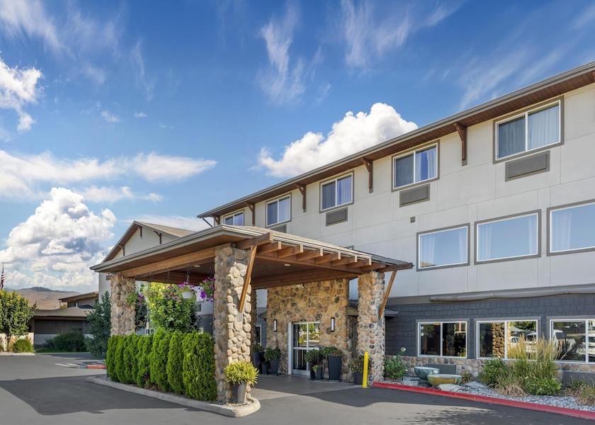 Washington Wenatchee Exterior Detail
