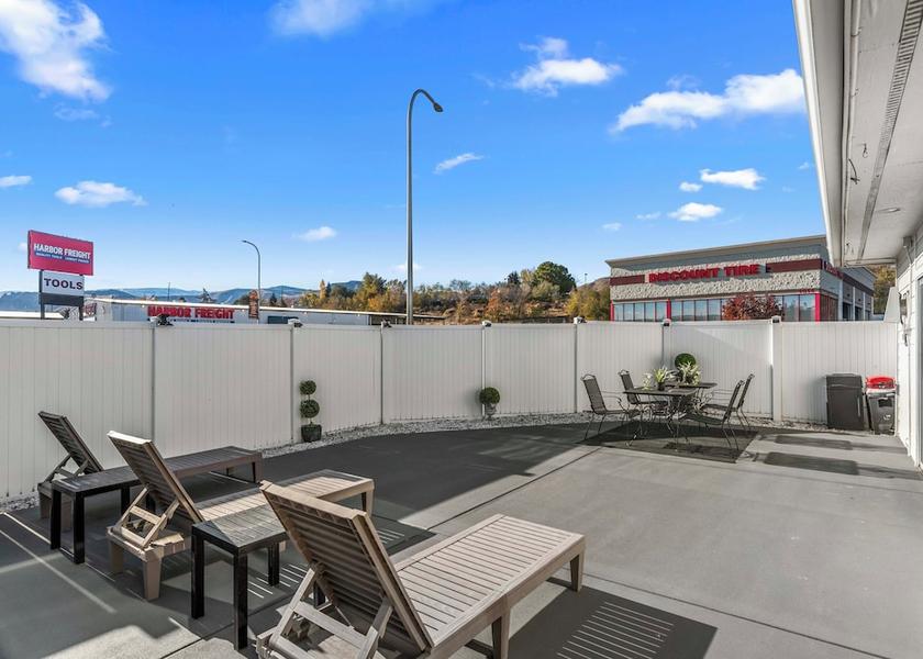 Washington Wenatchee Terrace/patio
